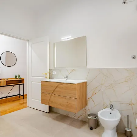 Apartment Ampio Di Design Nel Cuore Di *