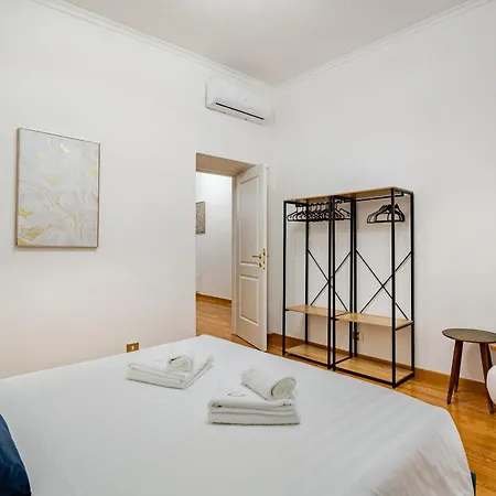 Apartment Ampio Di Design Nel Cuore Di Rom